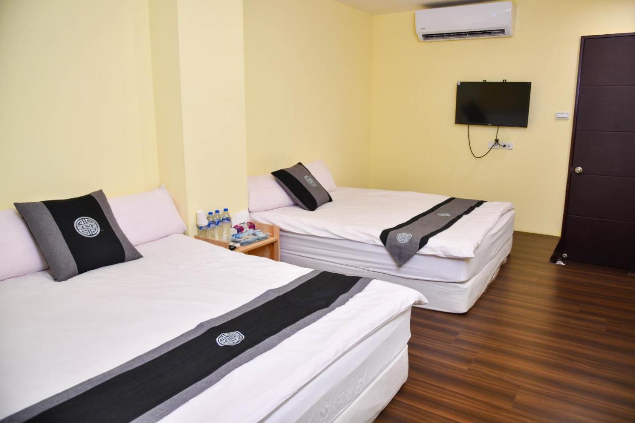 Way Young House Цзюфень Екстер'єр фото