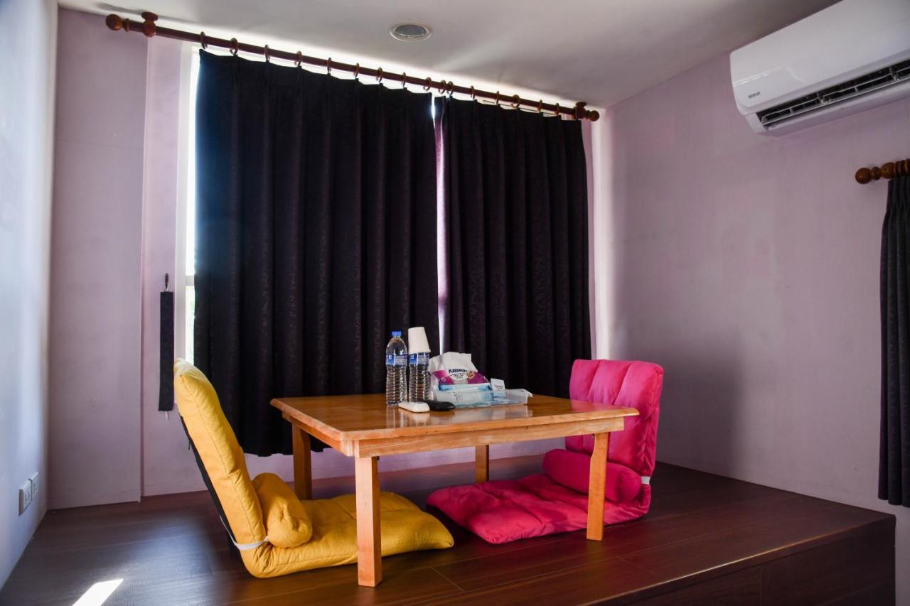 Way Young House Цзюфень Екстер'єр фото
